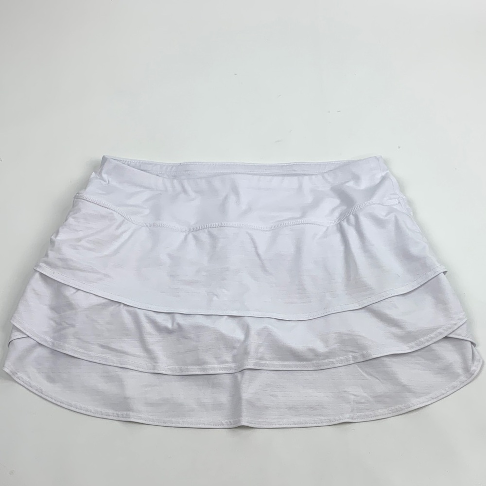 Athleta White Tiered Ruffled Mini Skirt skorts Size Medium Zip pocket Shorts